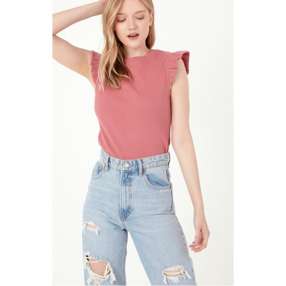 NWT Free the Roses Sold Out Pink Ruffle Knit Top Size Small